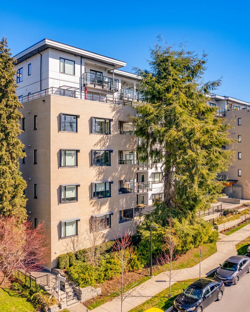 Saint George's, a wood-frame rental building in North Vancouver